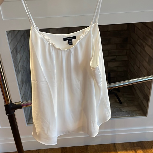 Cute top - Picture 1 of 2